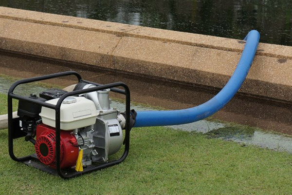 Bomba de agua a gasolina para actividades al aire libre